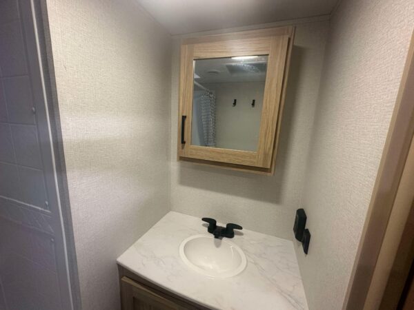 HEARTLAND PROWLER 3009RL 2025 - Image 15