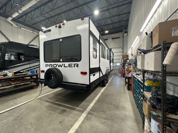 HEARTLAND PROWLER 3009RL 2025 - Image 4