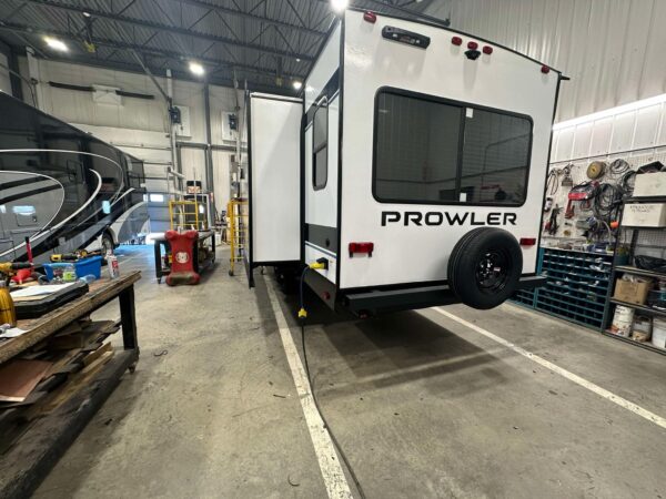 HEARTLAND PROWLER 3009RL 2025 - Image 3