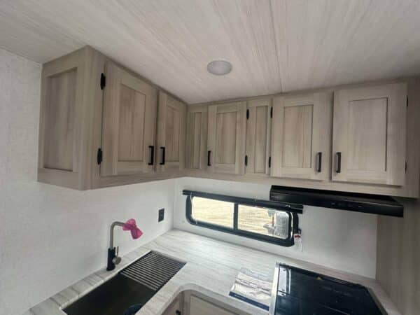 FOREST RIVER SILVER LAKE 2600RB 2025 - Image 9