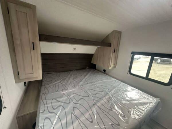 FOREST RIVER SILVER LAKE 2600RB 2025 - Image 19