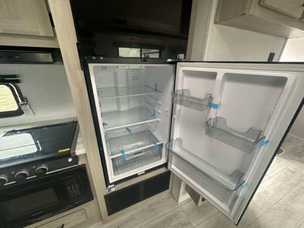 FOREST RIVER SILVER LAKE 2600RB 2025 - Image 11