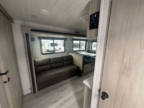 FOREST RIVER SILVER LAKE 2600RB 2025 - Image 4