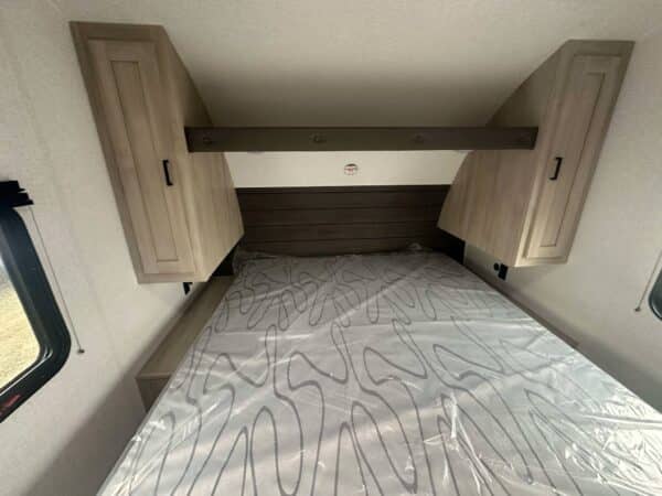 FOREST RIVER SILVER LAKE 2600RB 2025 - Image 20