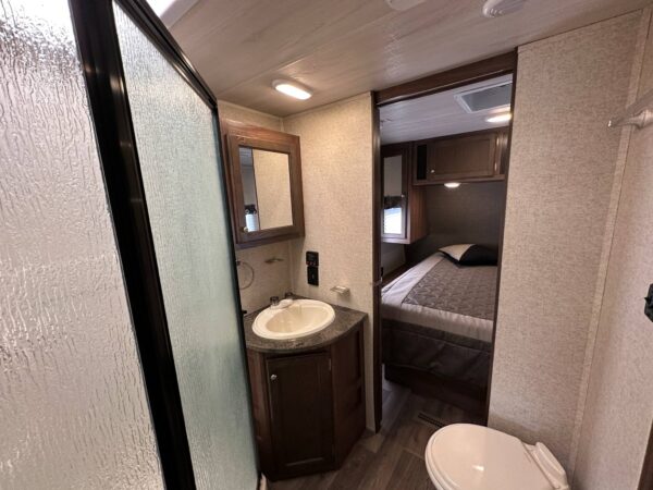 HEARTLAND PROWLER 28RLS 2017 - Image 21
