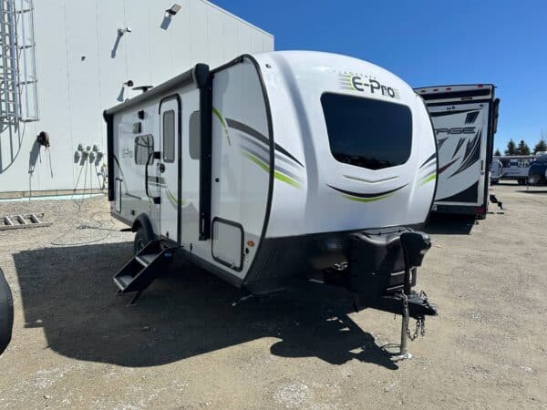 FOREST RIVER FLAGSTAFF E-PRO 20FBS 2023 (Réserver 111v)