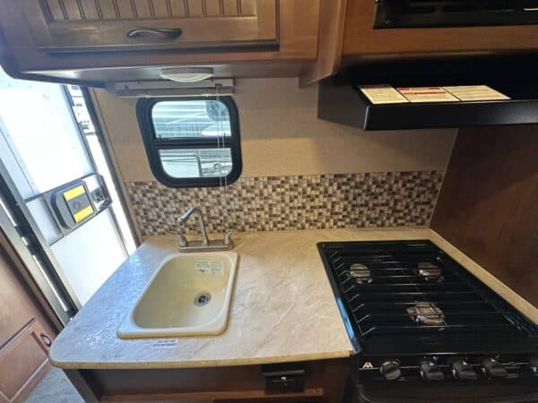 JAYCO JAY FEATHER ULTRA LITE 17XA 2015 (TEL QUEL PROJET BRICOLEUR) - Image 8