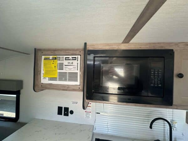 GULFSTREAM TRAIL BOSS 140BH 2025 - Image 12