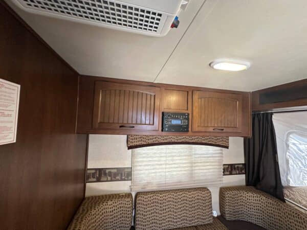 JAYCO JAY FEATHER ULTRA LITE 17XA 2015 (TEL QUEL PROJET BRICOLEUR) - Image 13
