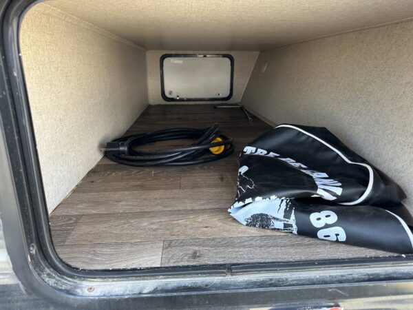 HEARTLAND PROWLER 28RLS 2017 - Image 6