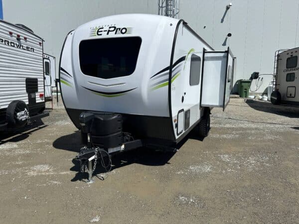 FOREST RIVER FLAGSTAFF E-PRO 20FBS 2023 (Réserver 111v) - Image 2