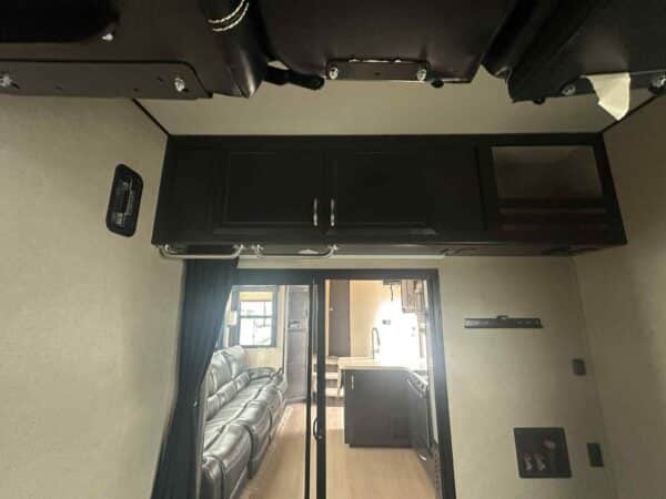 DUTCHMEN VOLATAGE V3005 2017 - Image 20