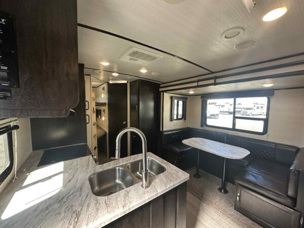 COACHMEN NORTHEN SPIRIT 2454BH 2019 (réservé 16) - Image 7