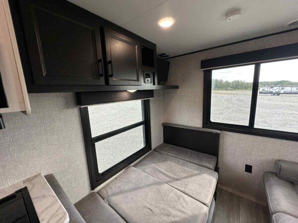 JAYCO JAYFLIGHT 212QB 2022 (Réservé 26e) - Image 11