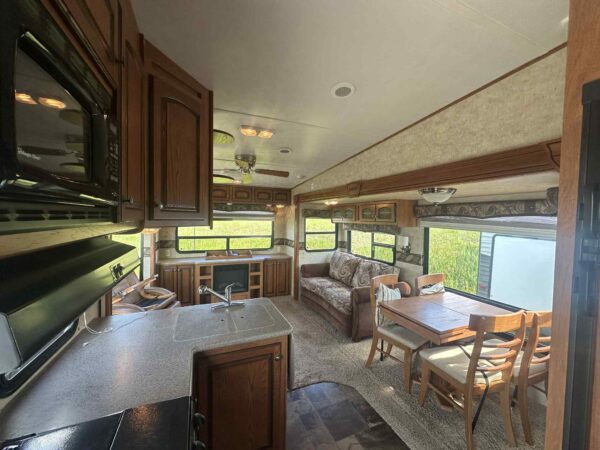 PALOMINO SABRE 31 RETS 2012 (réservé Amos 111H) - Image 6
