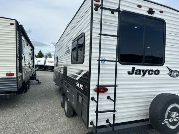 JAYCO JAYFLIGHT 212QB 2022 (Réservé 26e) - Image 3