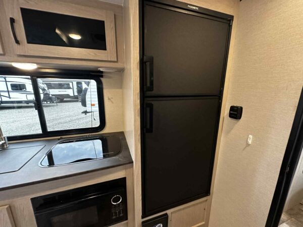 COACHMEN APEX NANO 203 RBK 2023 - Image 11