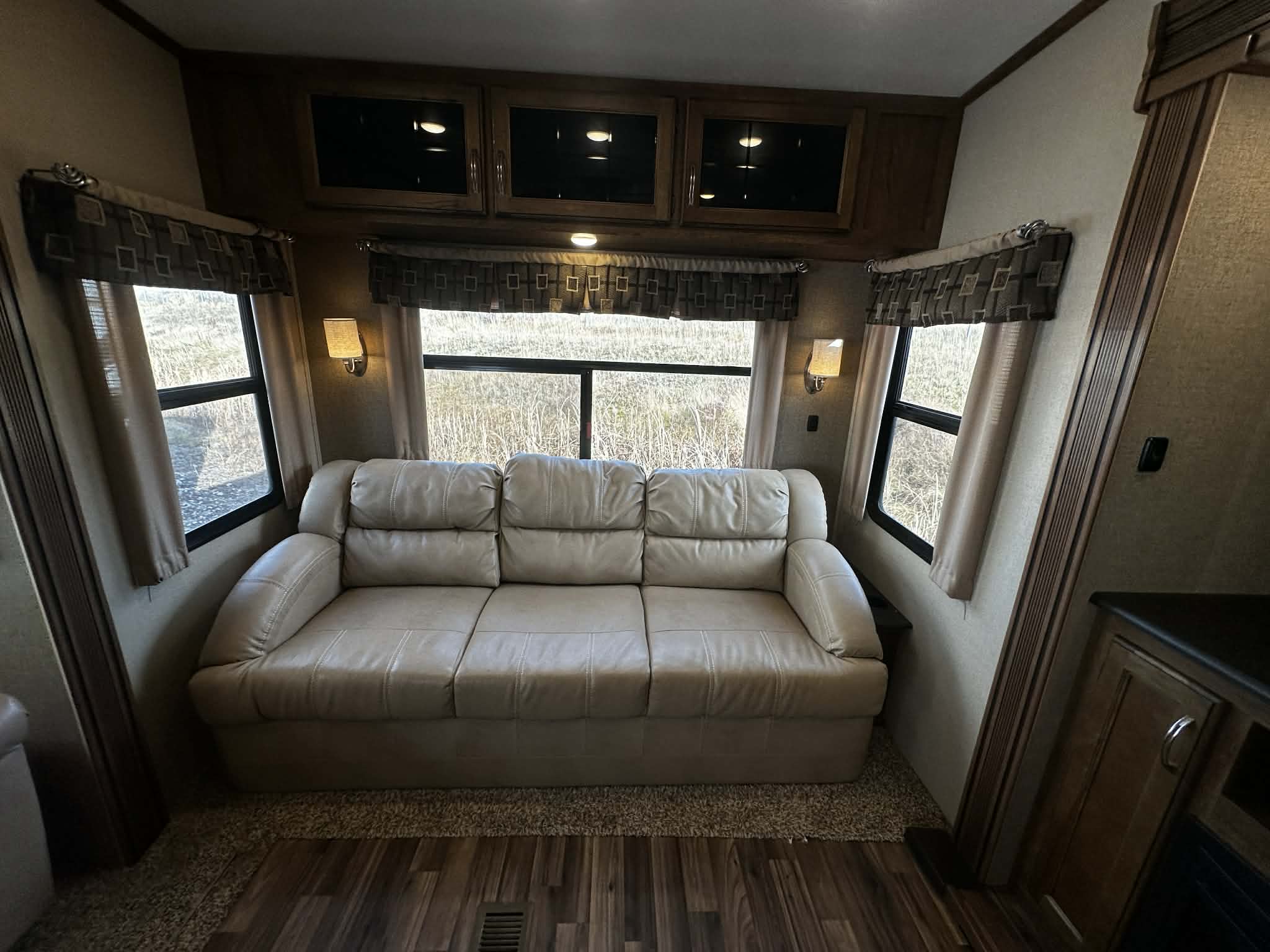 COACHMEN CHAPARRAL 336TSIK 2017 – Image 10