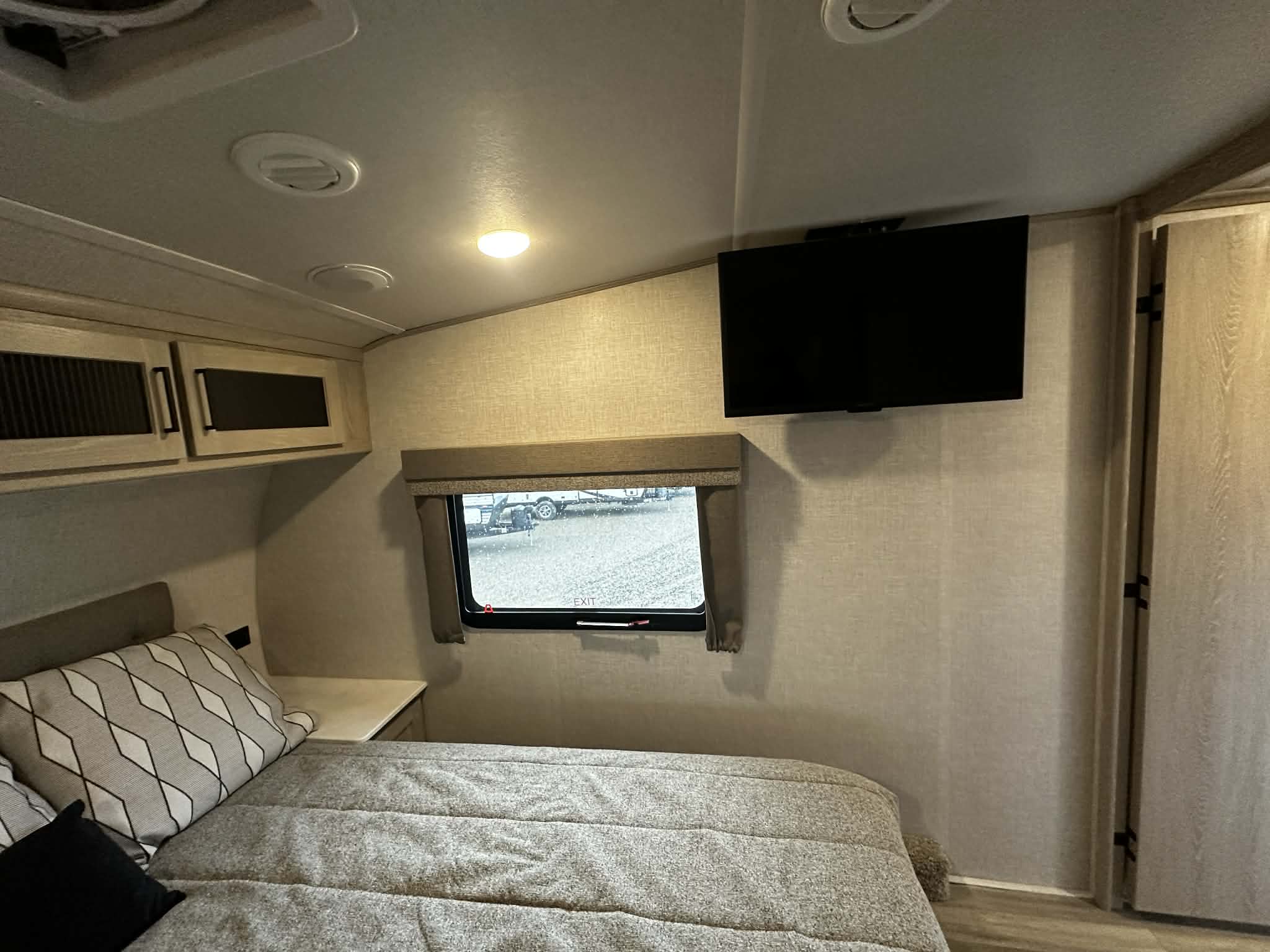 FOREST RIVER FLAGSTAFF SUPER LITE 528RKS 2022 – Image 28