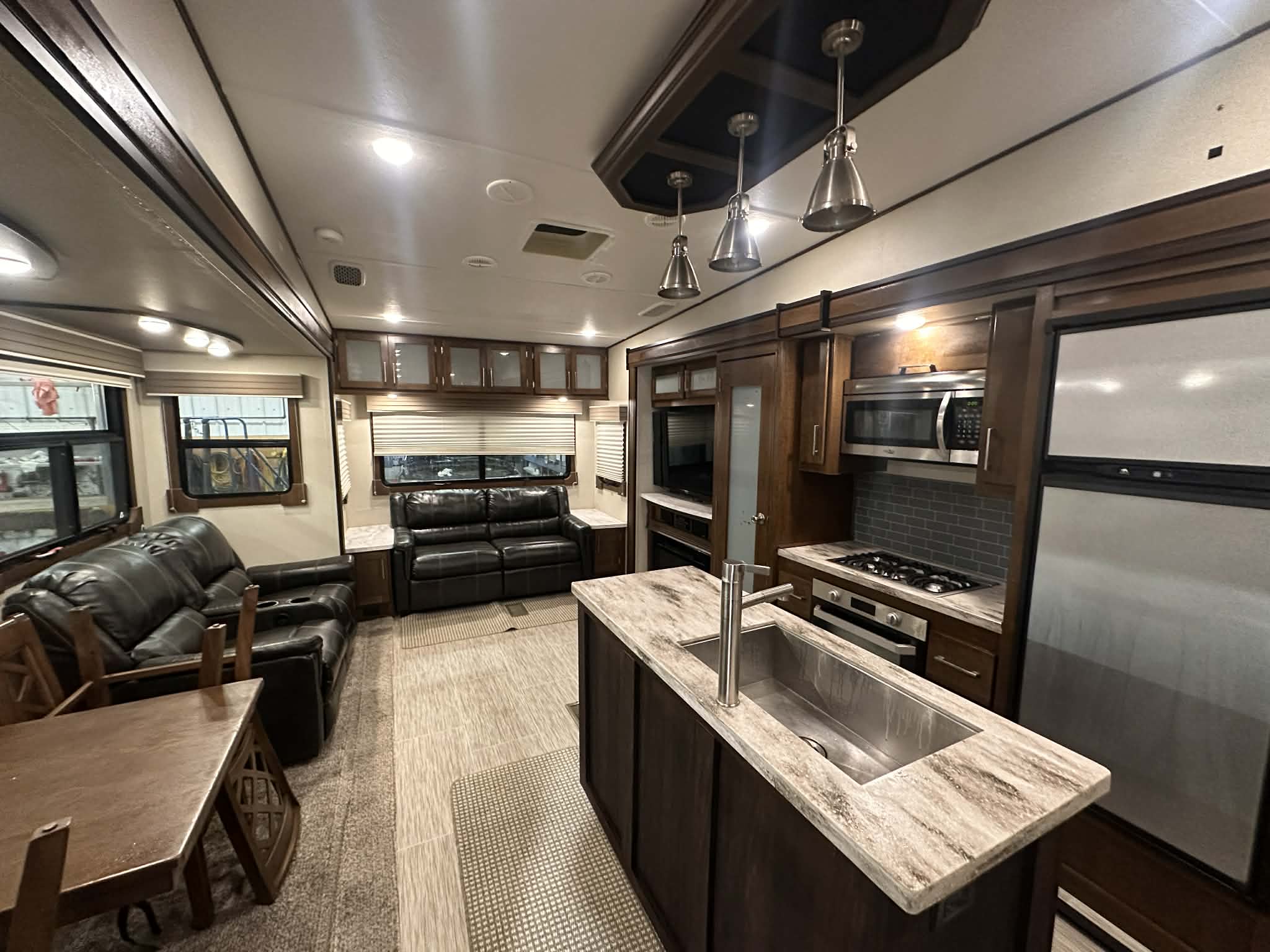 FOREST RIVER CRUSADER 340RST 2019 – Image 6