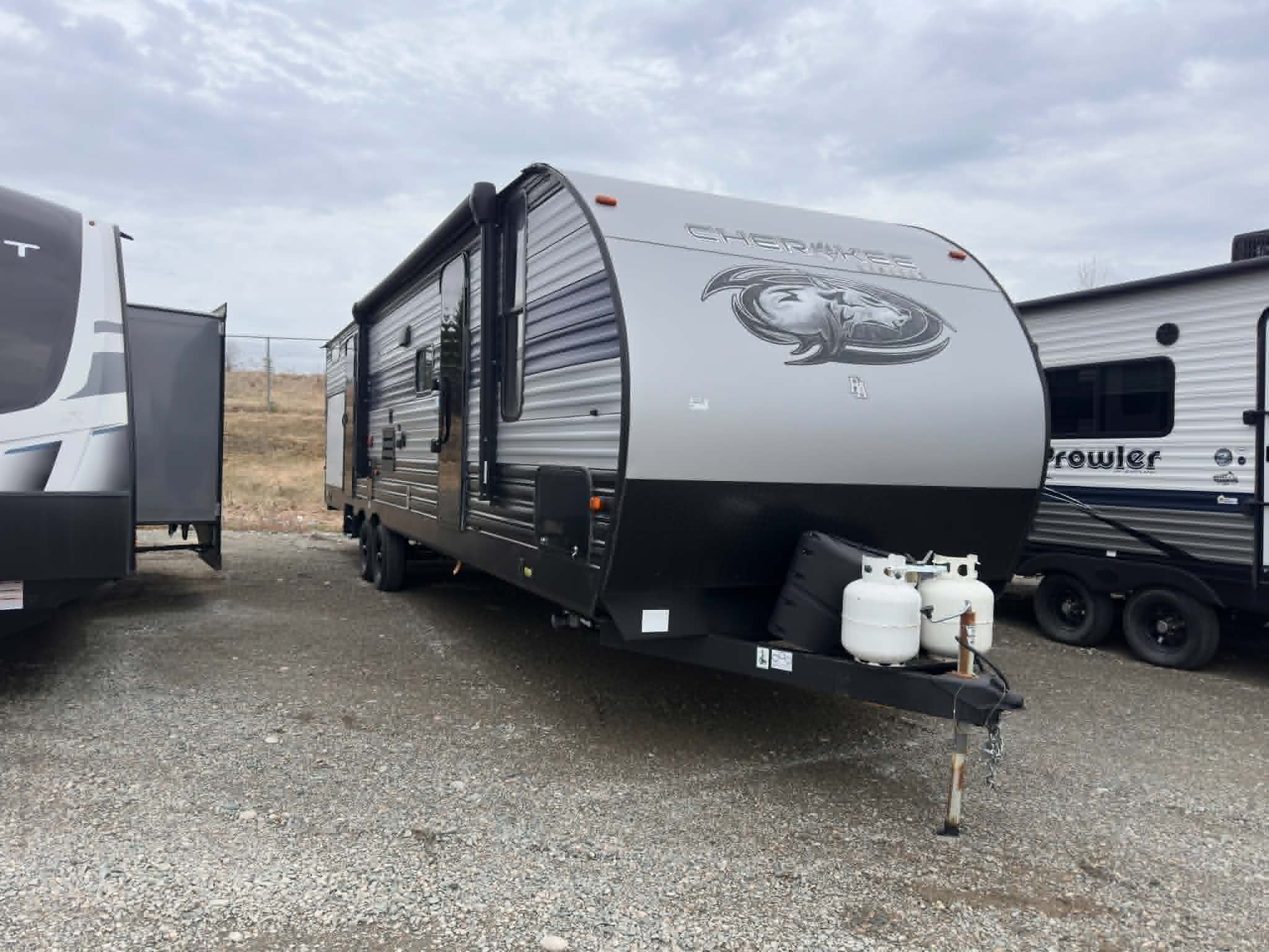 FOREST RIVER CHEROKEE 294BH 2021