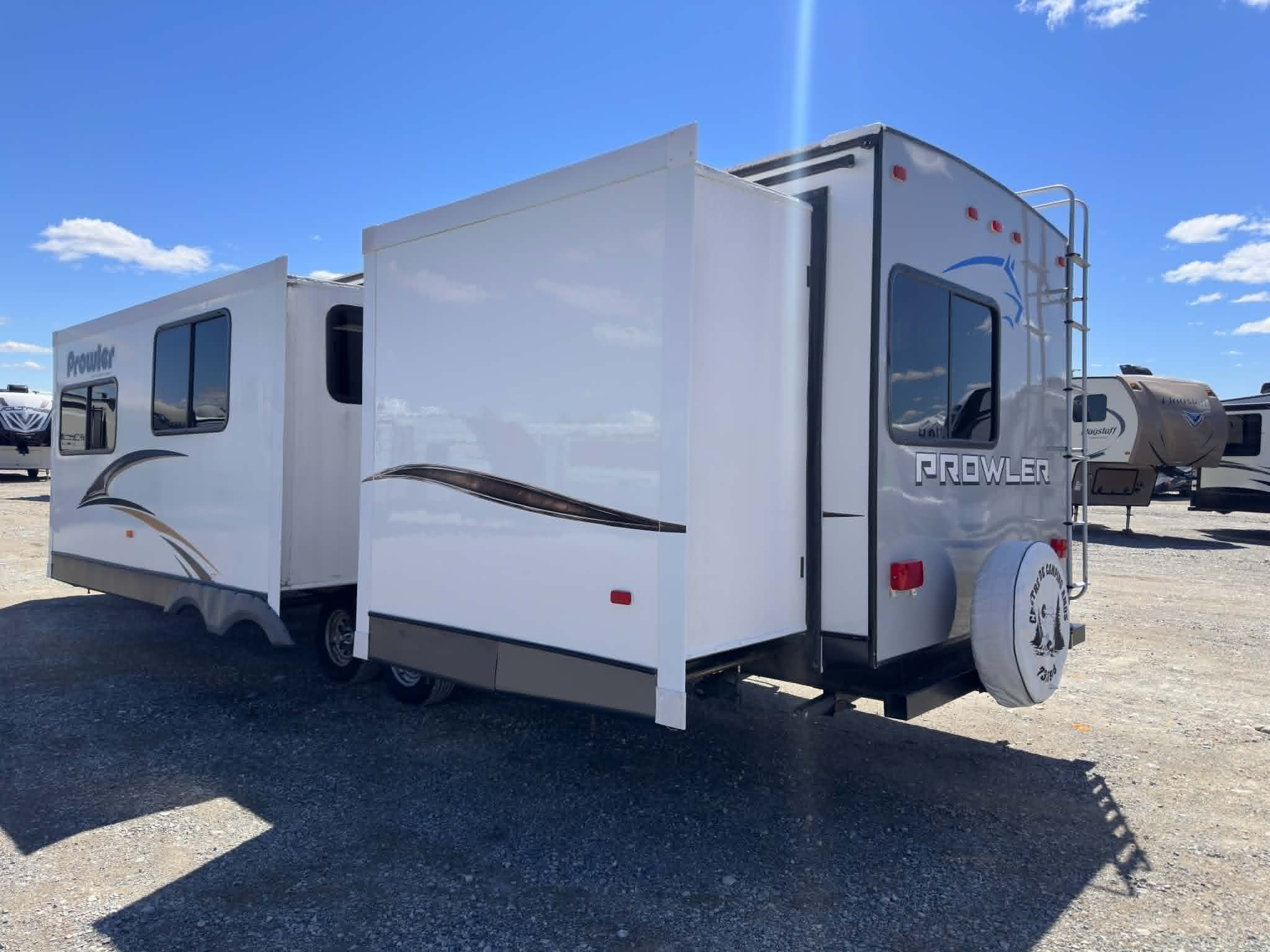 HEARTLAND PROWLER 32BH 2014 (RÉSERVÉ AMOS 27V) – Image 3