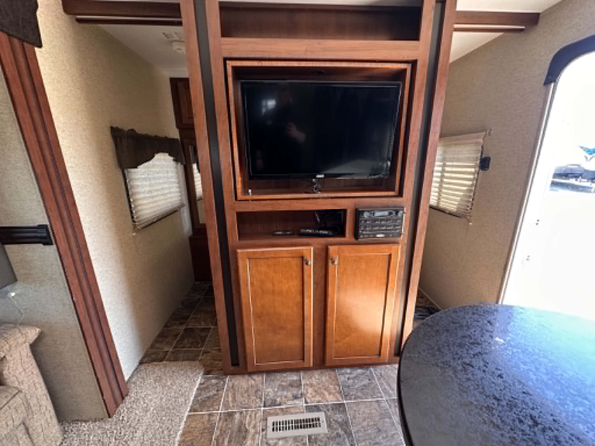 HEARTLAND PROWLER 32BH 2014 (RÉSERVÉ AMOS 27V) – Image 14